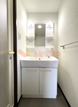 洗面設備　脱衣スペースもあります