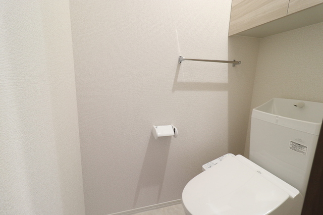 トイレ　３０３　トイレ