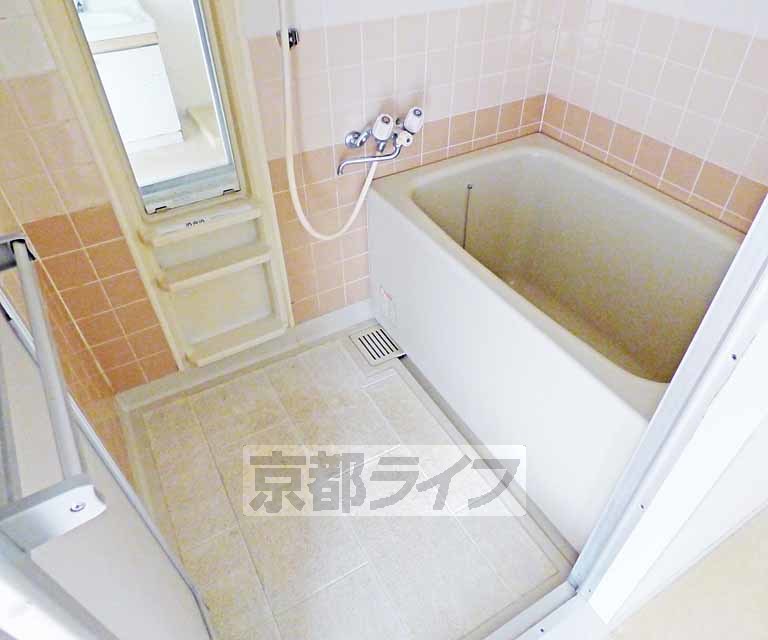 バス・シャワールーム　バスです。