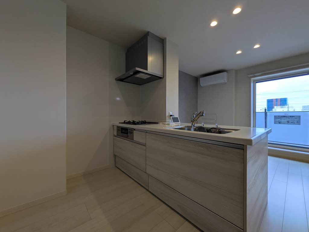キッチン　グリル付きの対面キッチンです♪