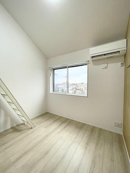 居室・リビング　洋室（家具・家電未設置）