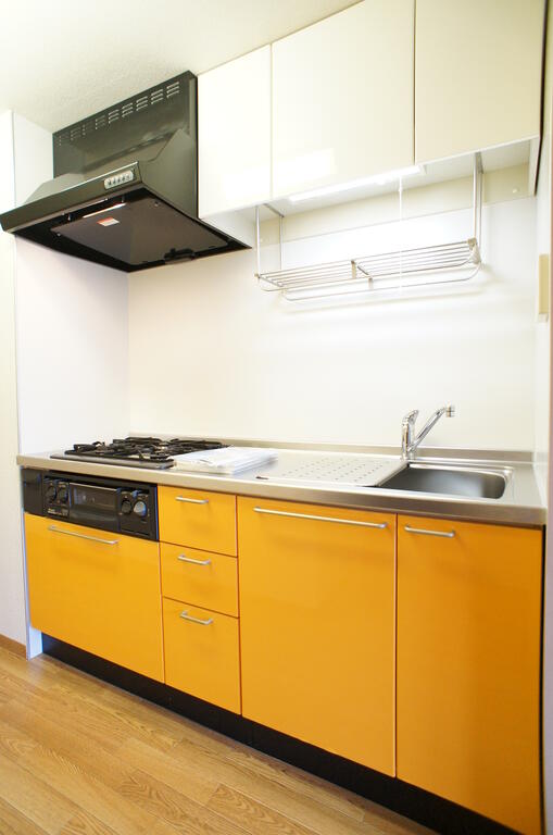 キッチン　収納力と利便性を兼ね備えたシステムキッチン