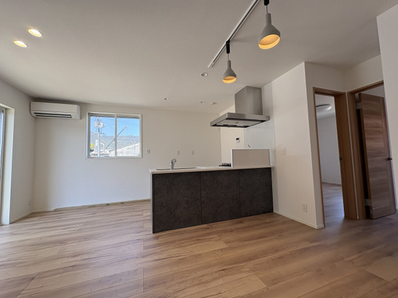 居室・リビング　※別部屋の写真です