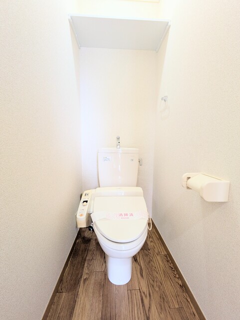 トイレ　洗浄便座付トイレ