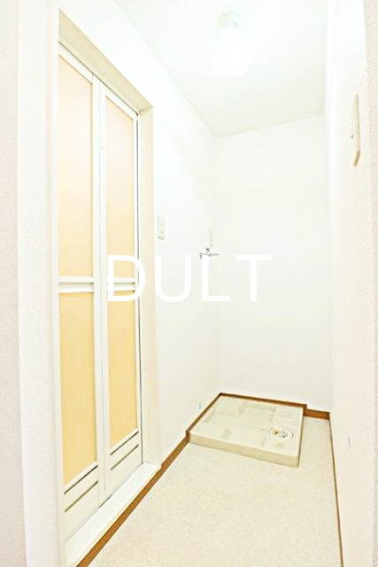 その他設備　室内洗濯機置き場です。