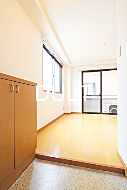 玄関　玄関です。