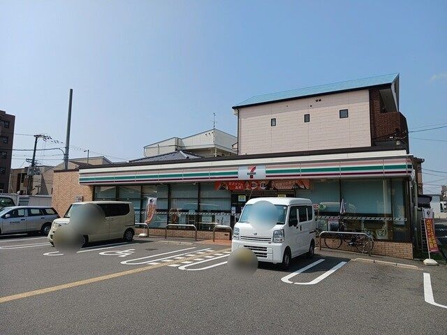 コンビニ　セブンイレブン大阪諏訪３丁目店（コンビニ）まで140m