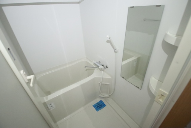 バス・シャワールーム　※別室の参考写真の為、現況優先です。