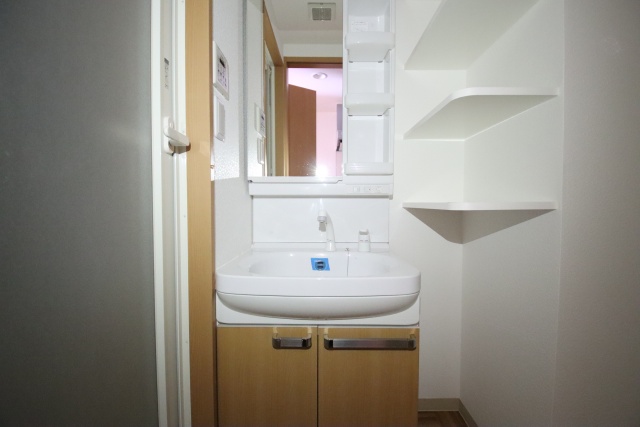 洗面設備　※別室の参考写真の為、現況優先です。