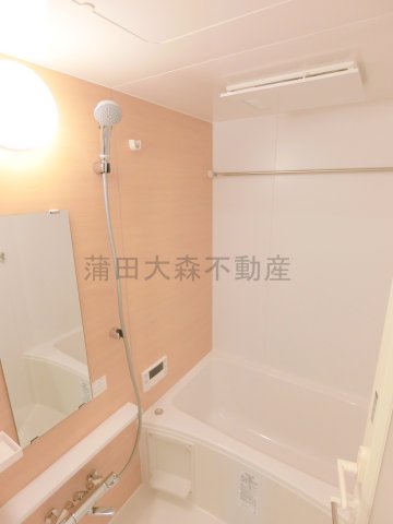 バス・シャワールーム　追焚と浴室乾燥機付きのお風呂