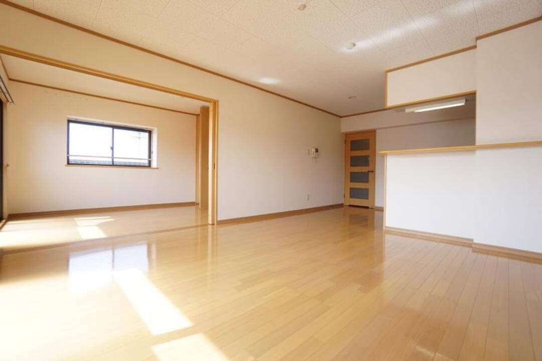 居室・リビング　リビング