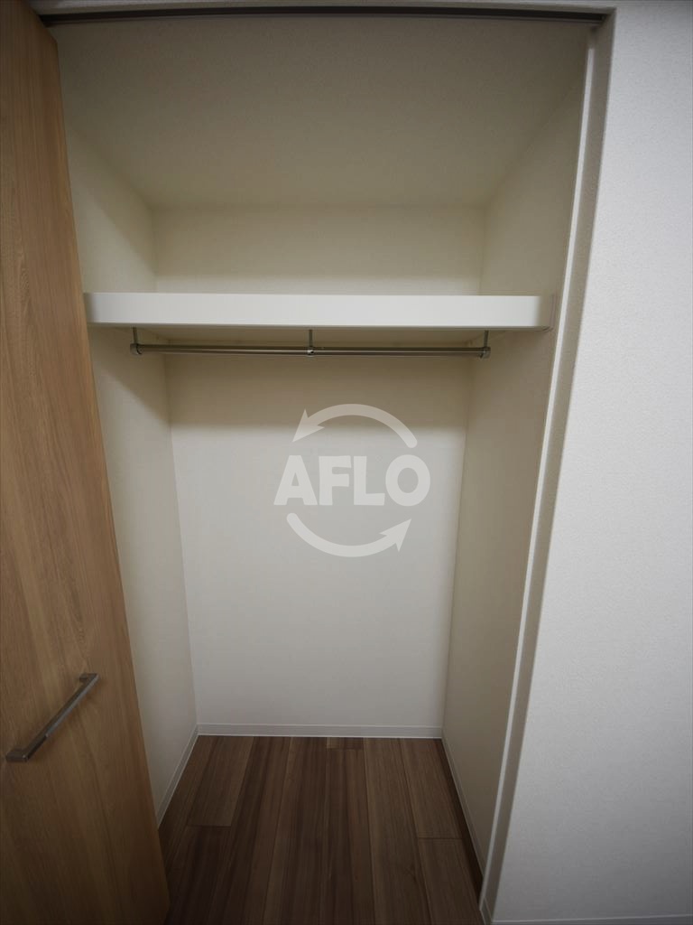 収納　プレサンス北浜オリジン　クローゼット