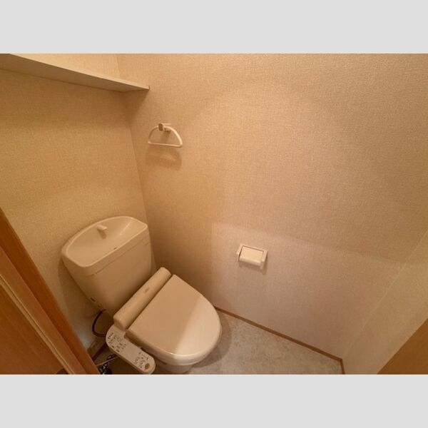 トイレ　温水洗浄暖房便座