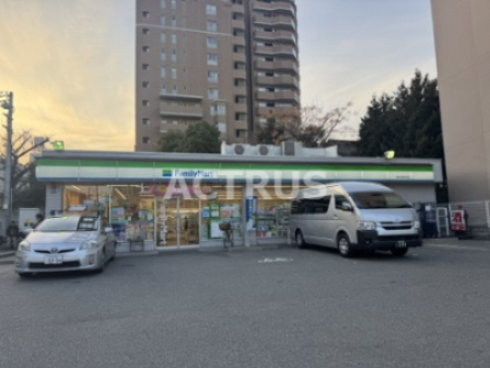 コンビニ　ファミリーマート 東住吉南田辺店（コンビニ）まで349m