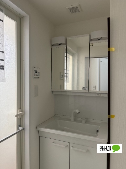 洗面設備　建築中