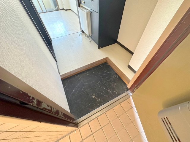 玄関　玄関が大きいと、とても解放感があります。