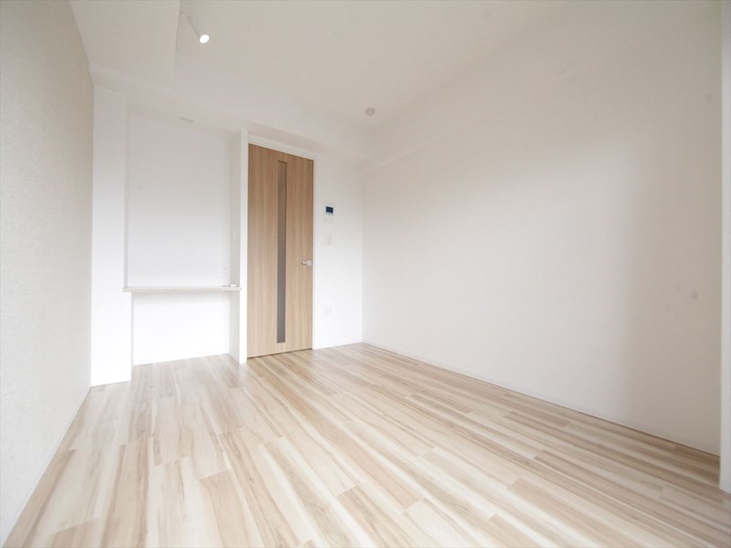 居室・リビング　洋室7.4帖　クローゼット付（収納充実してます）