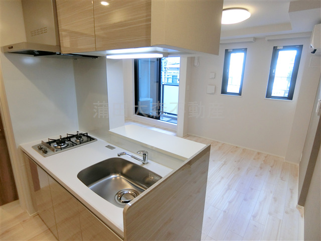 居室・リビング　カウンターキッチンのLDK8帖　リビングダイニングキッチン