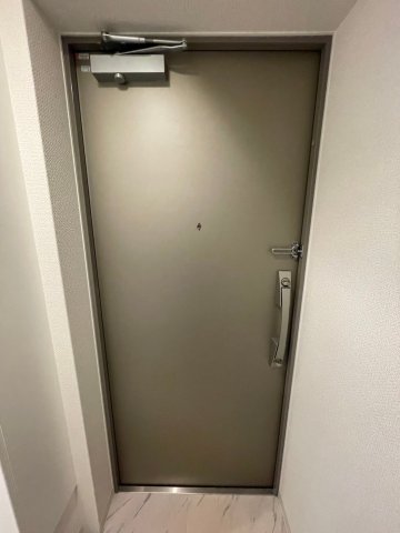 玄関　落ち着いた玄関です