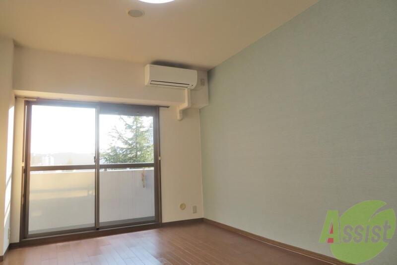 居室・リビング　広々としたお部屋でゆっくりと生活できそうですね。