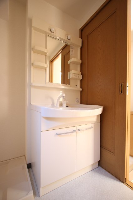 洗面設備　同物件別号室のものです。