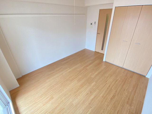 その他部屋・スペース　落ち着いて過ごせるお部屋なので、寝室にいかがでしょうか