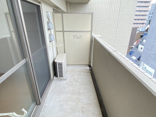 バルコニー　外からの目が気にならないバルコニーで洗濯物が干せます