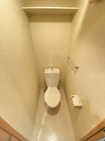 トイレ　ゆったりとした空間のトイレです