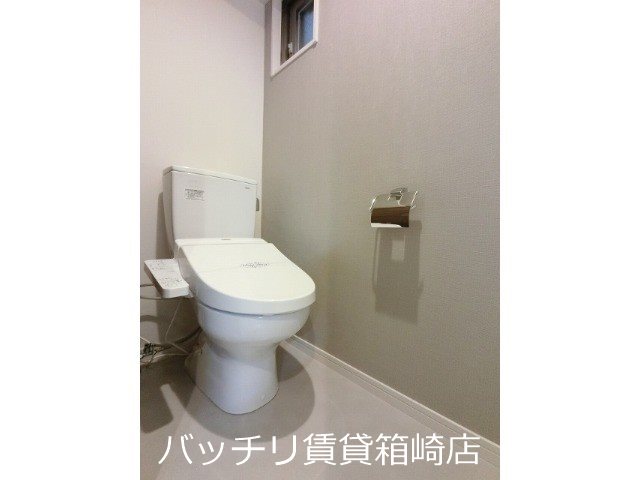 トイレ　画像は同シリーズタイプの為、参考写真になります。
