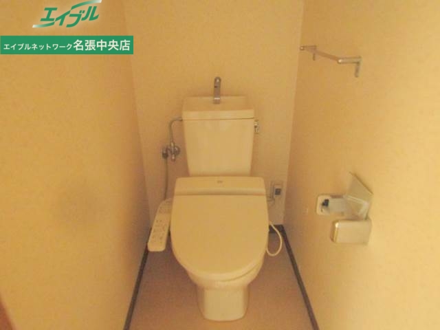 トイレ　写真は同物件・別室の写真です。