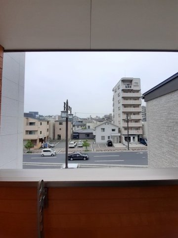 バルコニー　バルコニーがあります