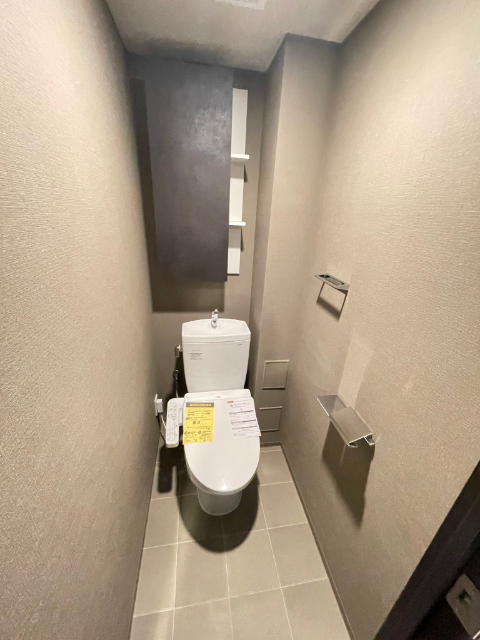 トイレ　同物件の別号室の写真です。