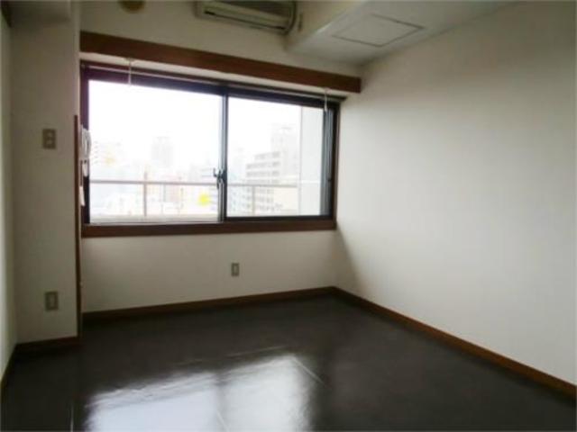 居室・リビング　明るいお部屋です