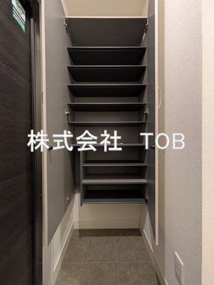 玄関　シューズボックス