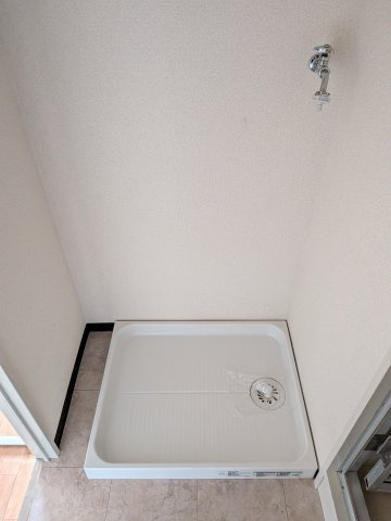その他　室内洗濯機置場です