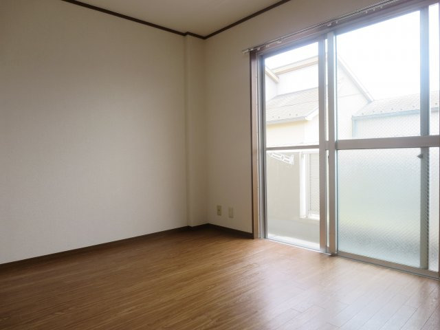 その他部屋・スペース　６帖の洋室、同間取り違う階のお部屋です