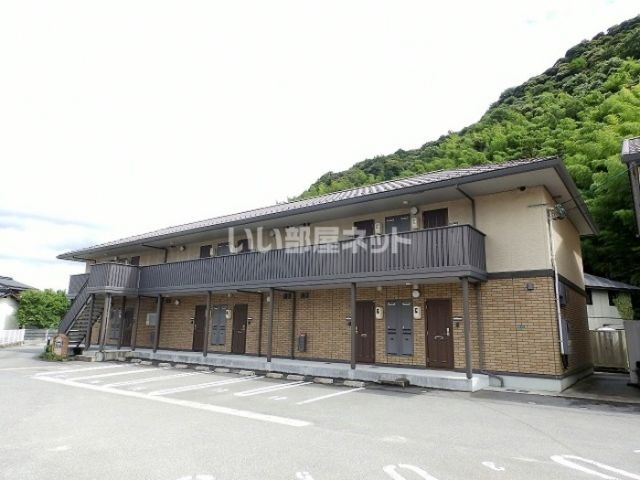 グランヴィル B棟の外観写真