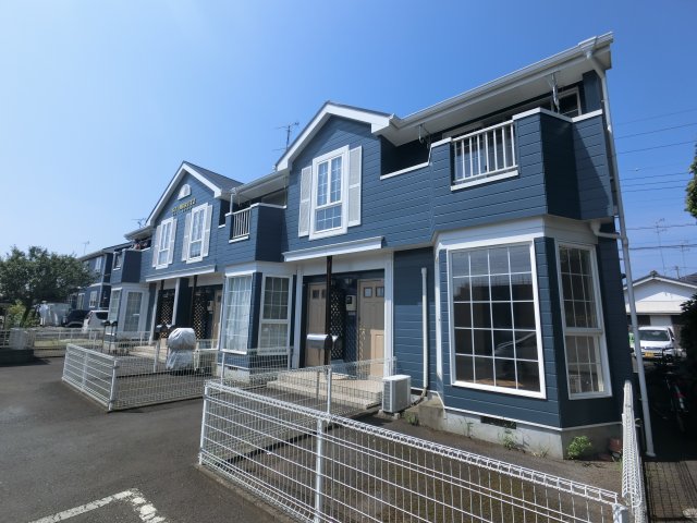 ＪＲ成田線 成田駅 バス乗車時間：18分 最寄りバス停で下車 徒歩2分 築29年