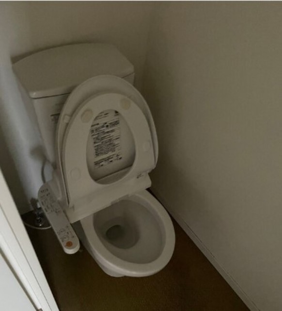 トイレ　別部屋参考写真