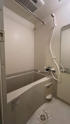 バス・シャワールーム　※別部屋参考写真