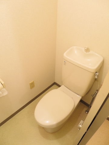 ＪＲ総武本線 都賀駅 徒歩2分 3階建 築39年のトイレ写真