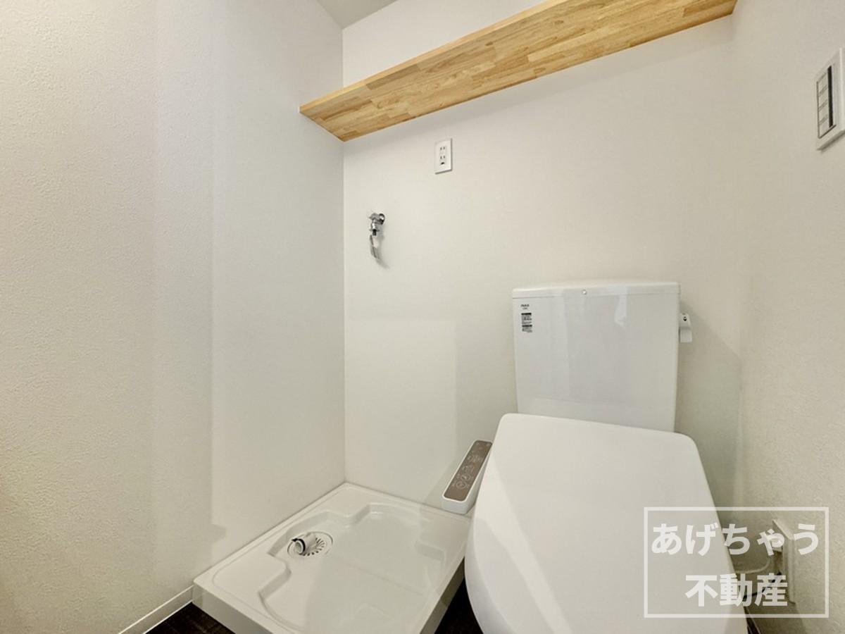 東京メトロ丸ノ内線 中野新橋駅 徒歩5分 3階建 築2年のトイレ写真