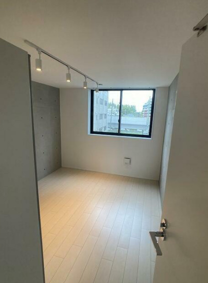 居室・リビング　7.9帖のお部屋です。