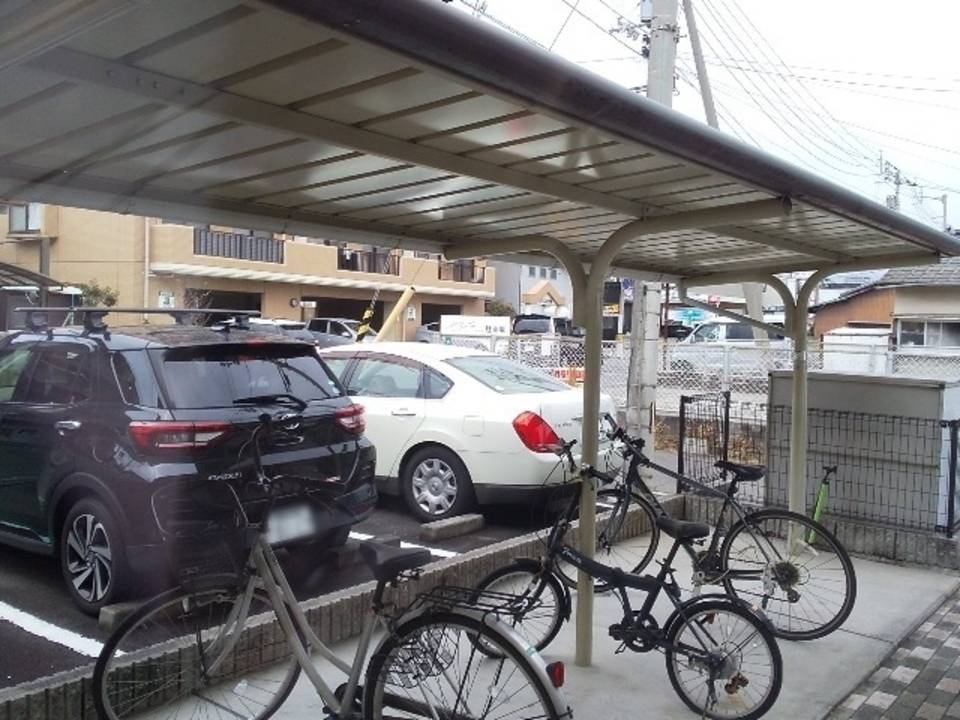 駐車場　駐輪場