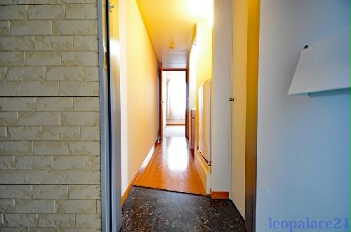 玄関　同シリーズの類似となります。現況を優先致します。