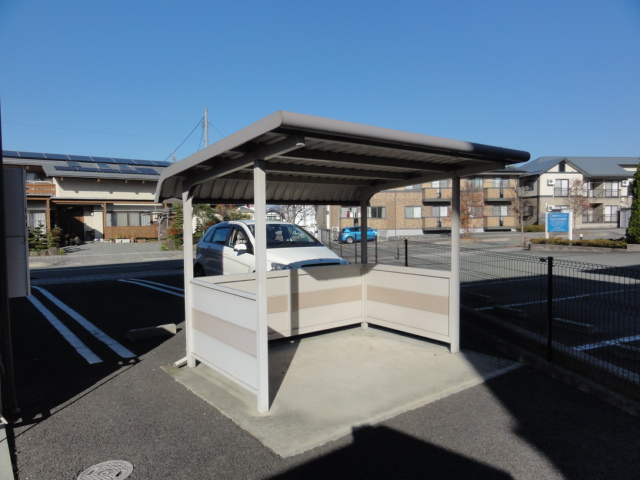 コンビニ　ファミリーマート山形成沢団地店（コンビニ）まで604m