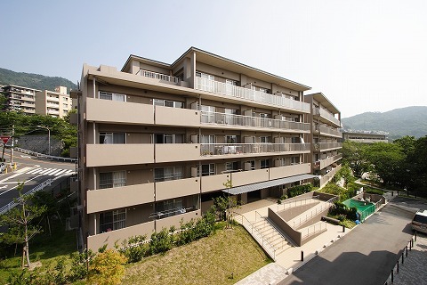◉川西英・神戸百景・No.18 鴨子ケ原団地◉額装つき◉29内9 版画家川西英「神戸百景」パネル展 三宮ターミナルビル跡地