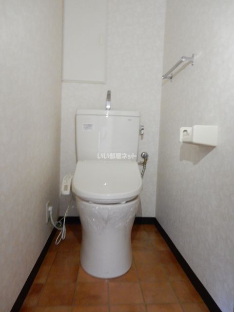 【富士市岩本のマンションのトイレ】