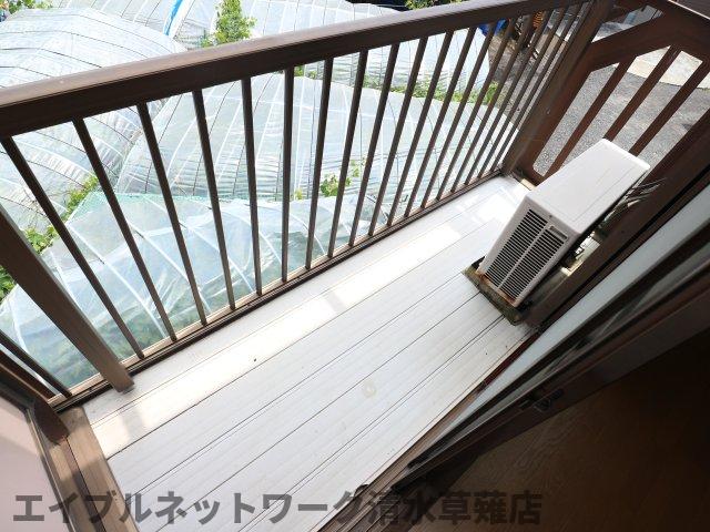 バルコニー　陽当たり良好なバルコニーです