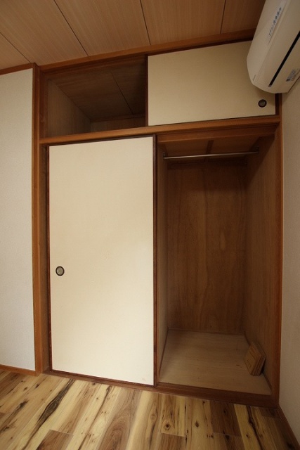 収納　写真は別号室のものです。